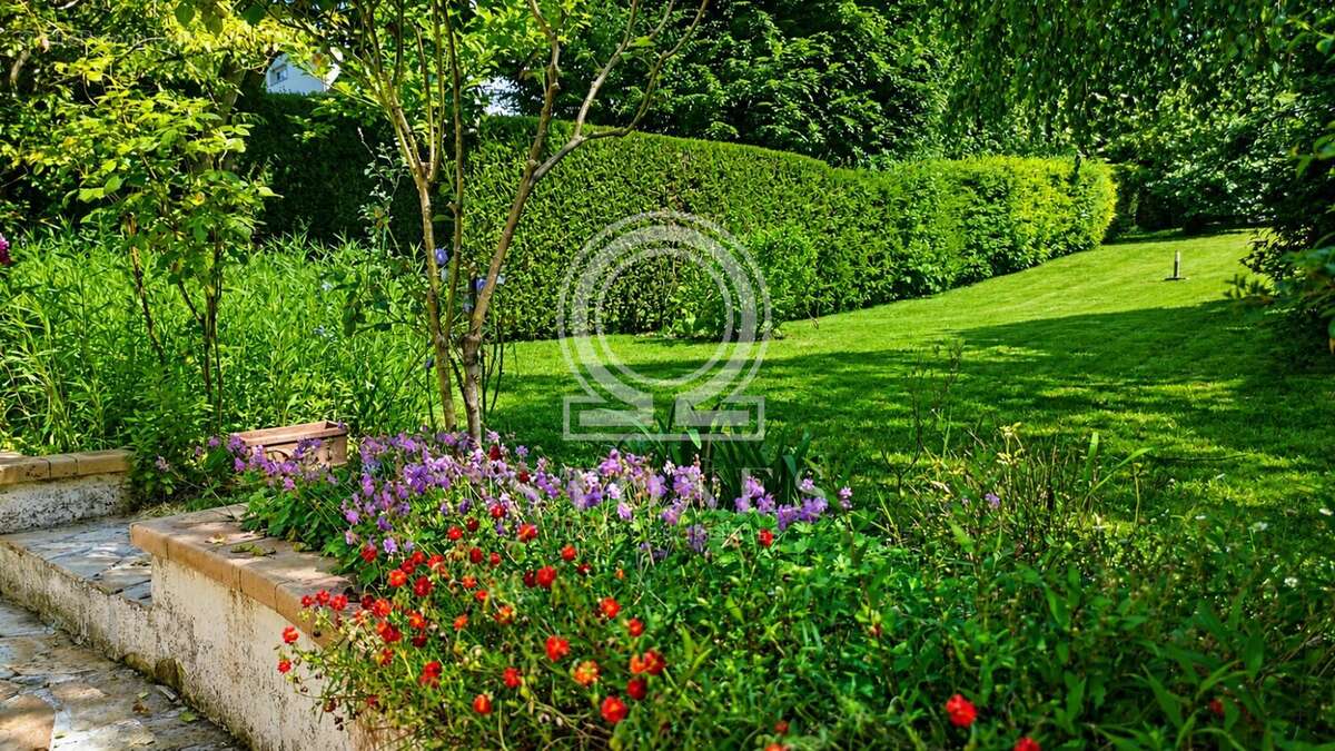 Maison 203 m² à Louveciennes  - photo 2
