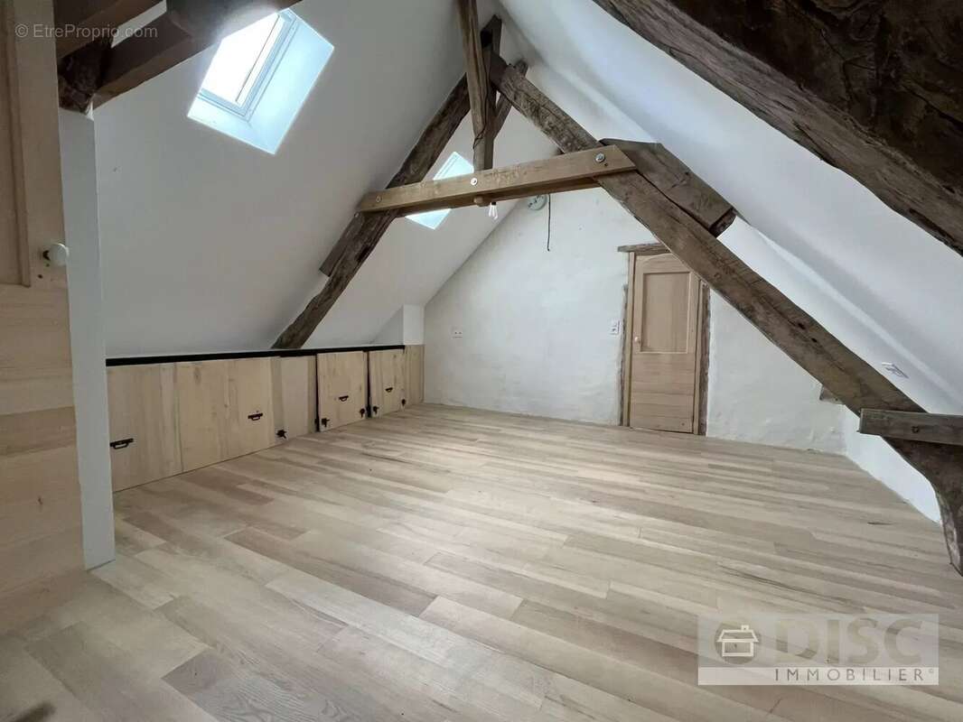 Exclusivité – Maison de village avec sous-sol complet - photo 11