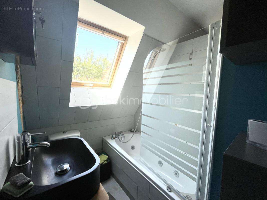 Maison à SAINT-PIERRE-DES-FLEURS