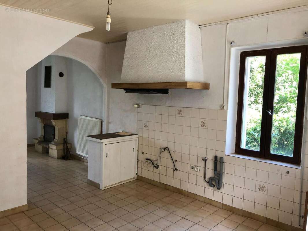 Maison 106 m² à Le Crestet  - photo 4