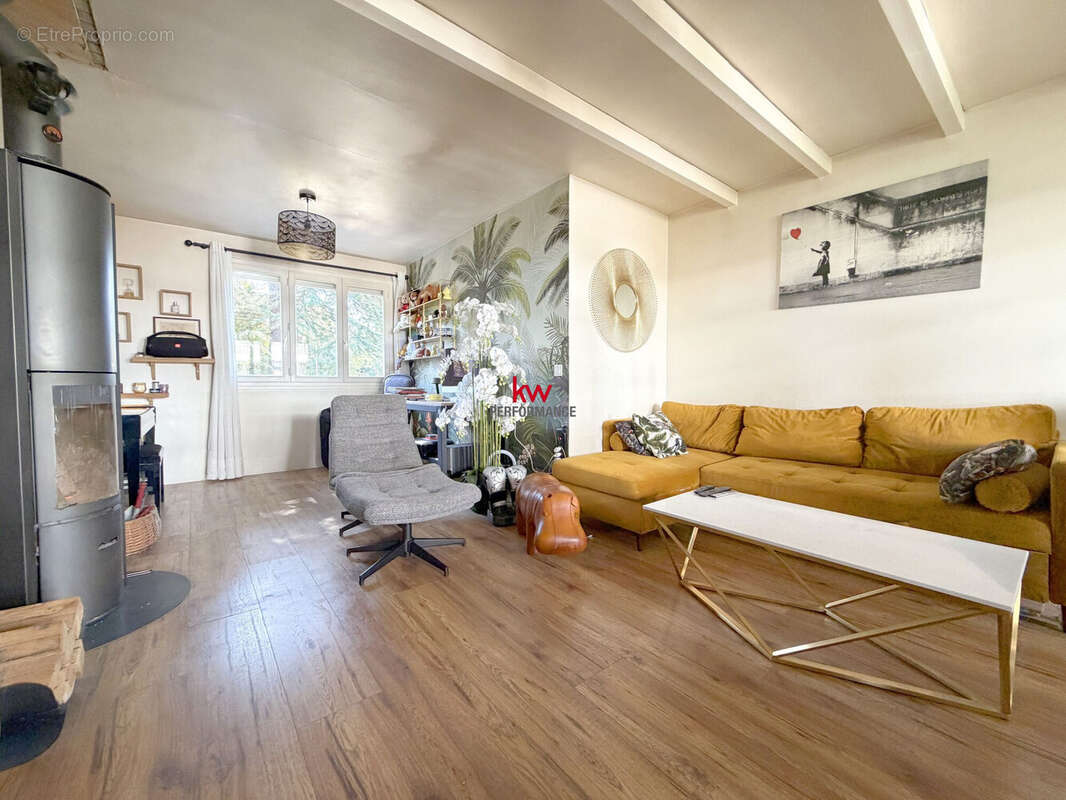 Maison 78 m² à Saint-Prix  - photo 6
