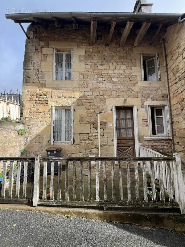 Maison à PERPEZAC-LE-BLANC