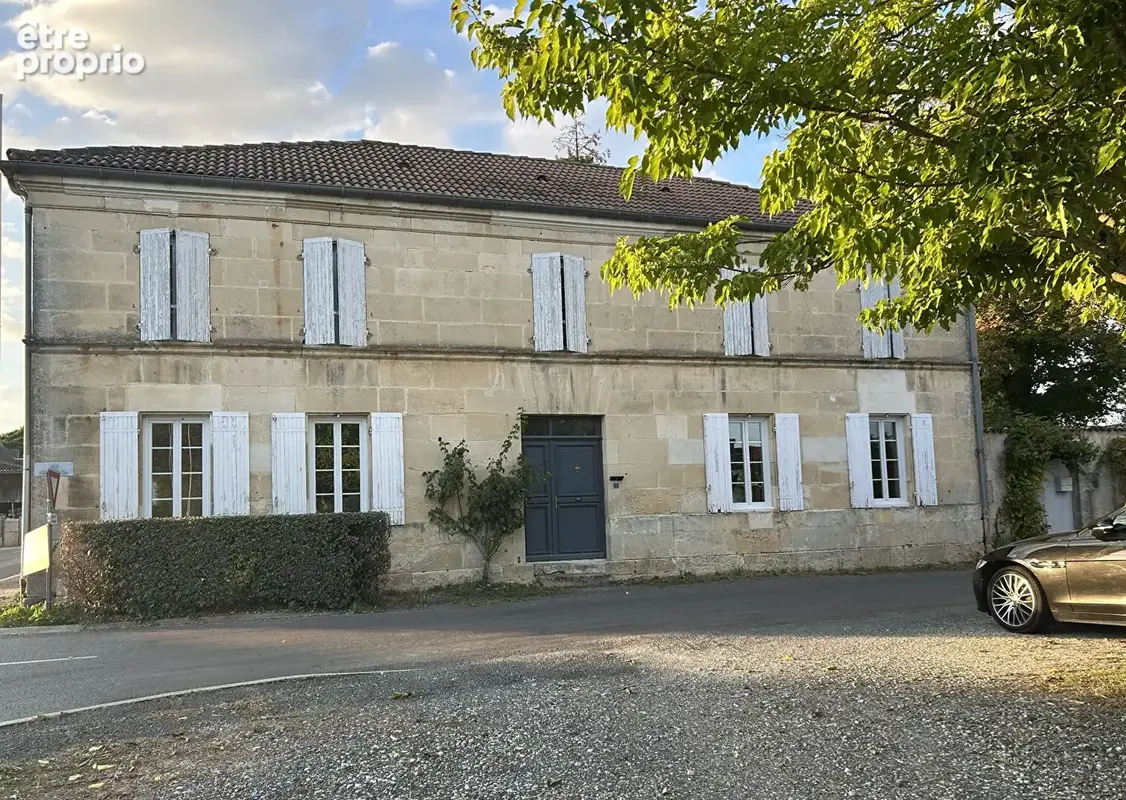 Maison à BRIZAMBOURG