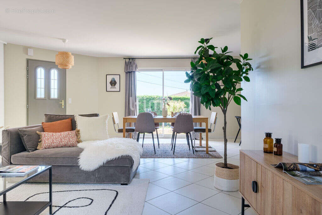 Maison de 123 m2 avec garage 275 000€ FAI - photo 3