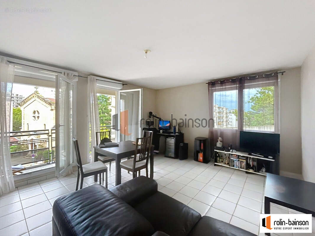 Appartement 67 m² à Venissieux  - photo 3