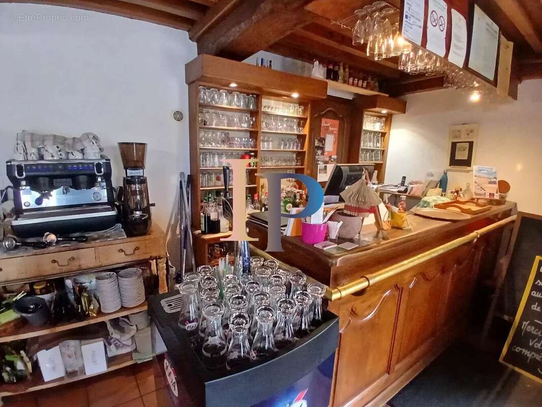 Commerce à ANZY-LE-DUC