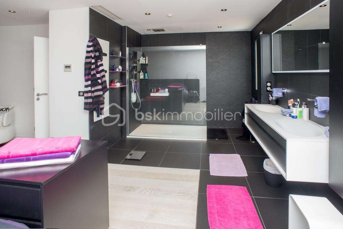 Loft d'exception - 390 m² de prestige - photo 8