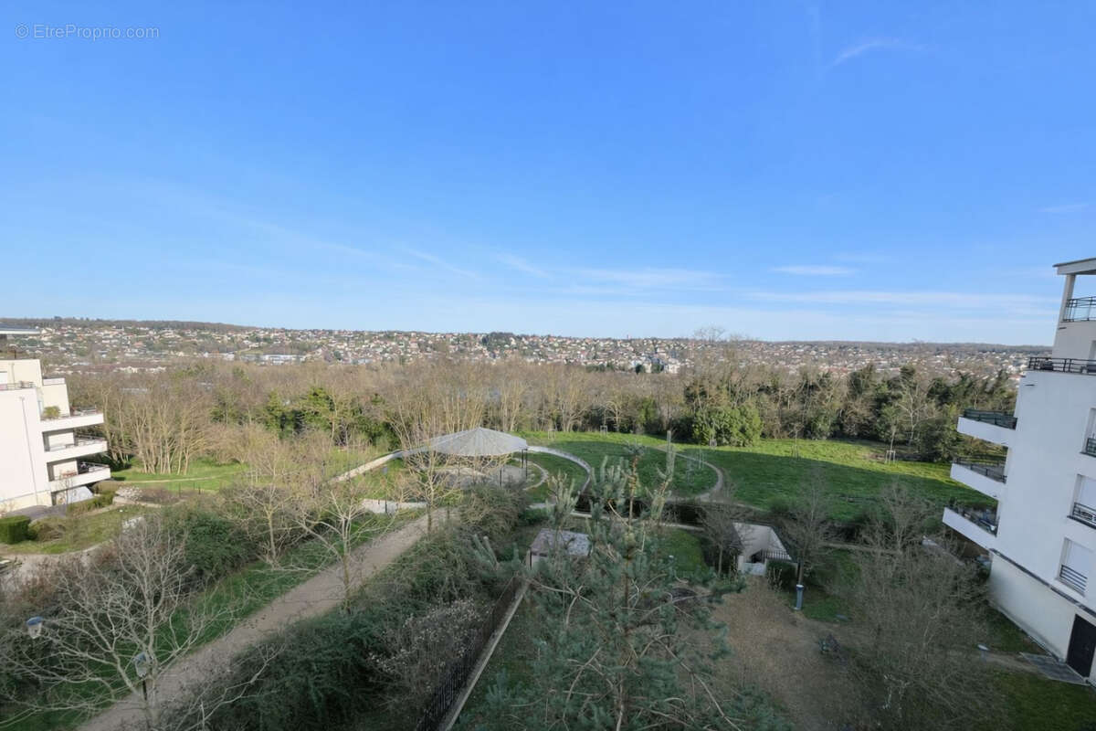 Appartement à CORBEIL-ESSONNES