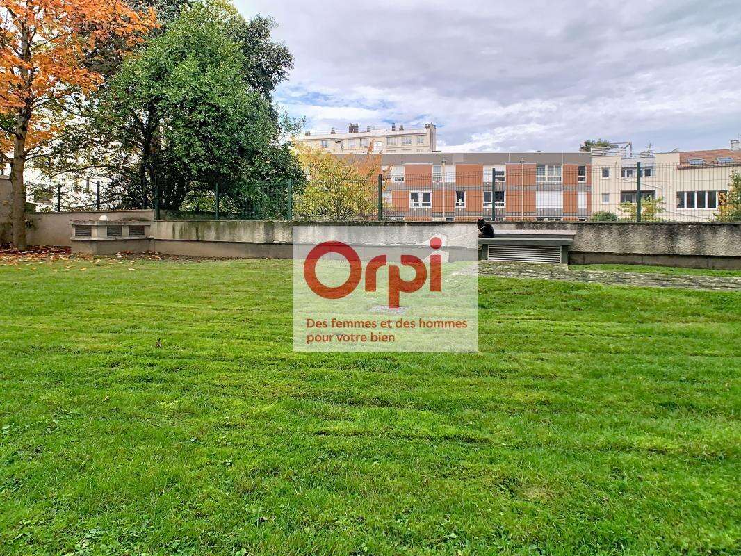 Appartement à ISSY-LES-MOULINEAUX