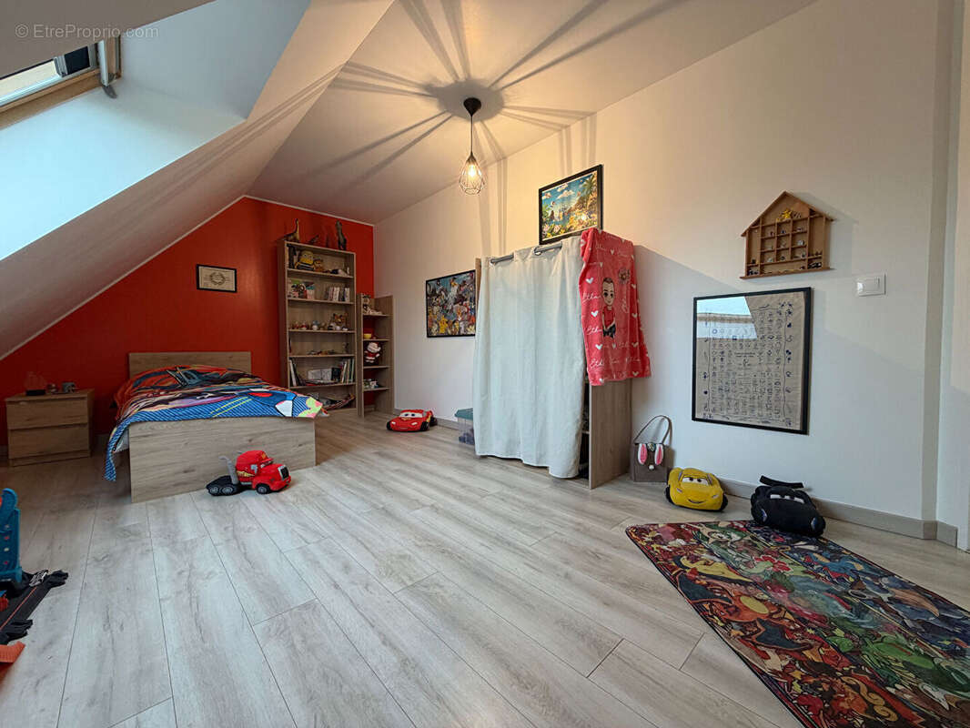 Maison à DAMVILLE