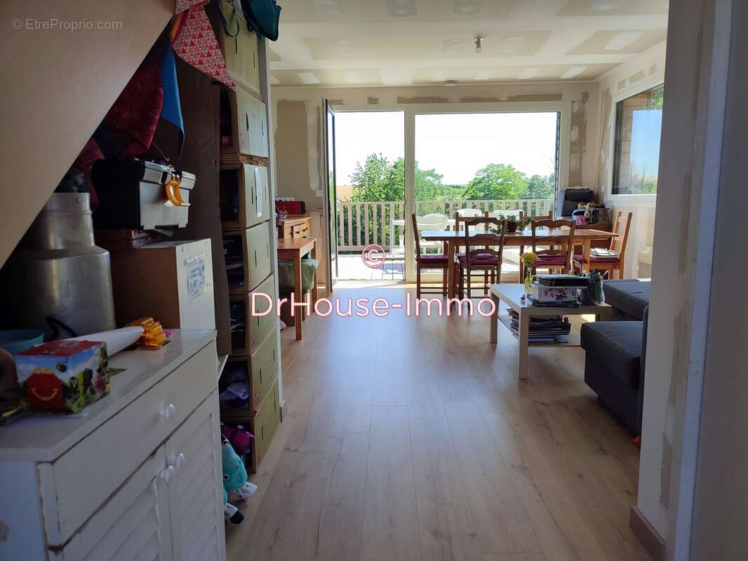 Maison à LAIZE-LA-VILLE