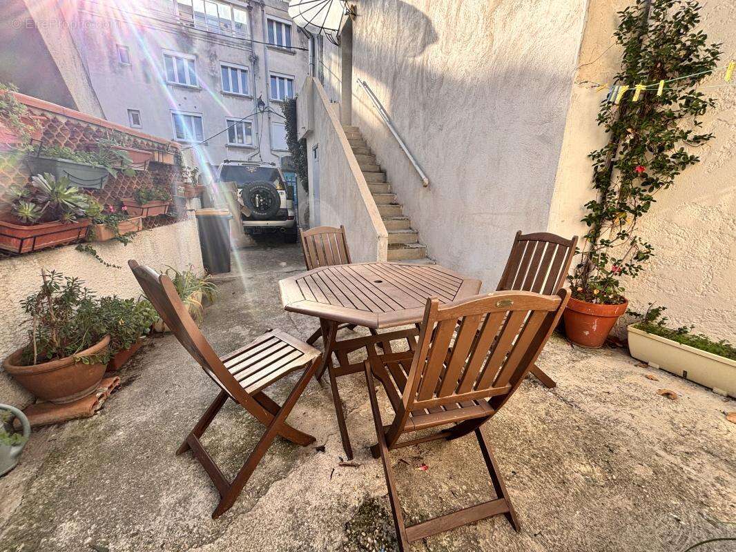 Appartement à MARSEILLE-13E
