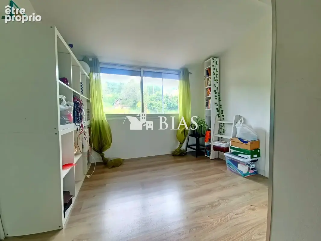 Maison 148 m² à Saint-Leger-Du-Bourg-Denis  - photo 9
