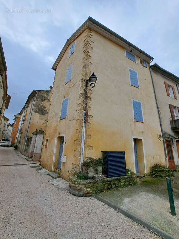 Maison à MALAUCENE