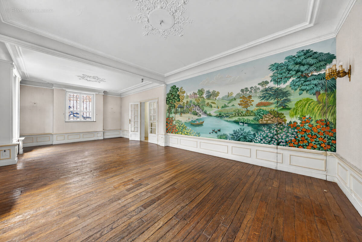 Maison à PARIS-14E