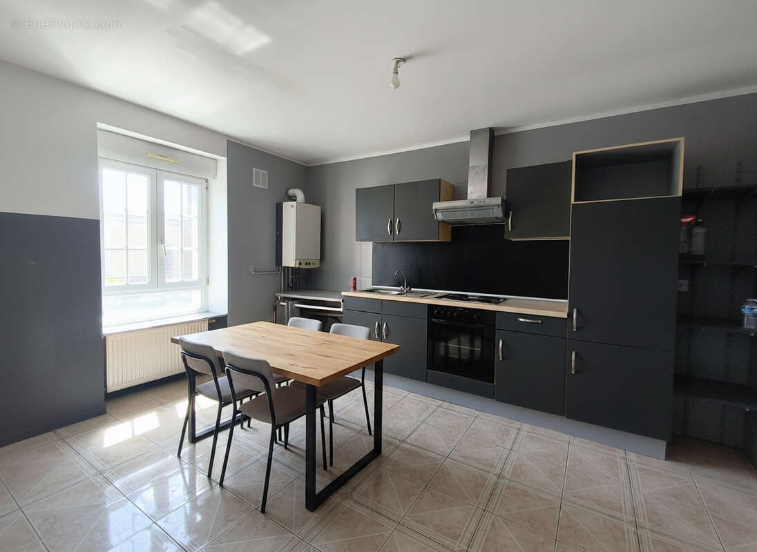 Appartement à HAM-SOUS-VARSBERG