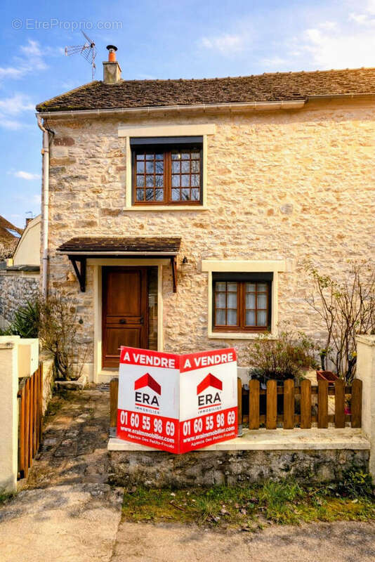 Maison à MORET-SUR-LOING