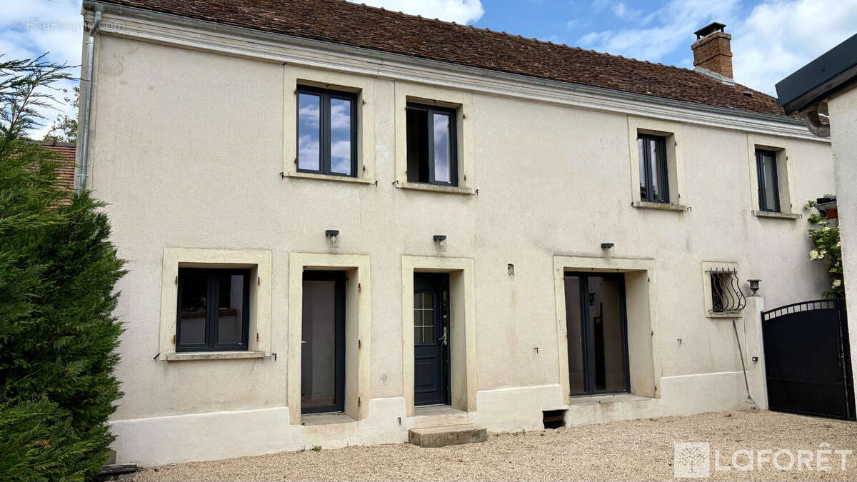 Maison à CHAMPAGNE-SUR-SEINE