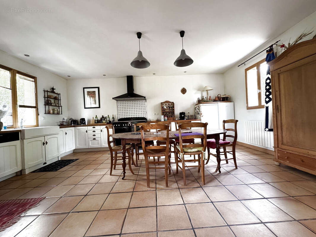 Maison individuelle de 6 pièces de 191 m2 habitable sur 770 m2 de terrain à Mortefontaine - photo 5