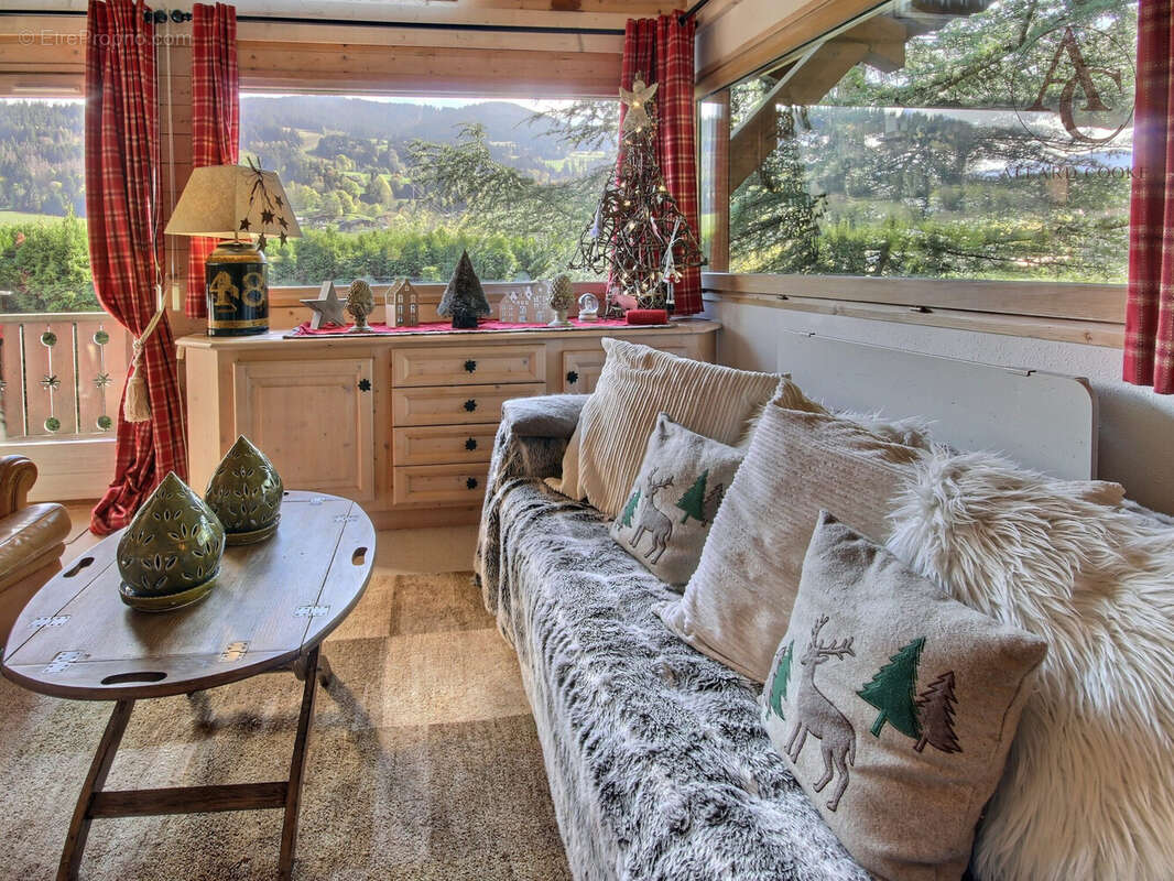 Maison à DEMI-QUARTIER