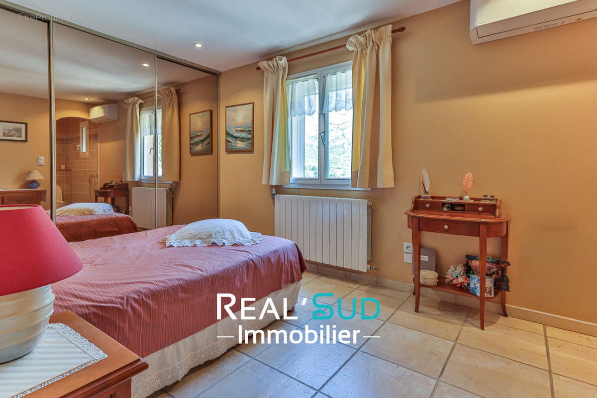 Maison à MARSEILLE-9E