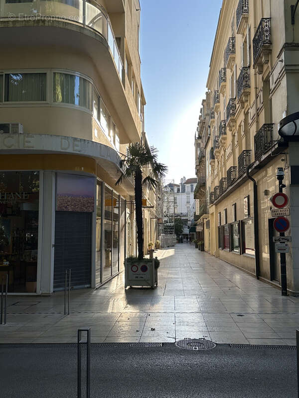 Place de parking couverte / triangle d'or - photo 7