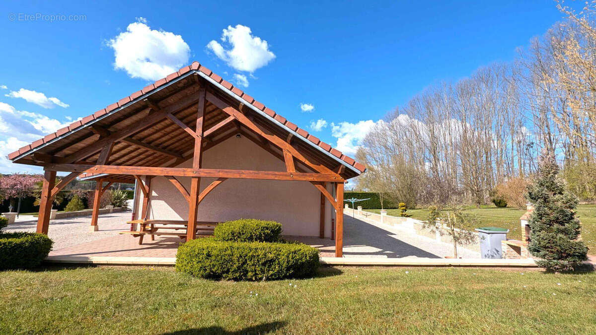 Maison à SAINTE-CROIX
