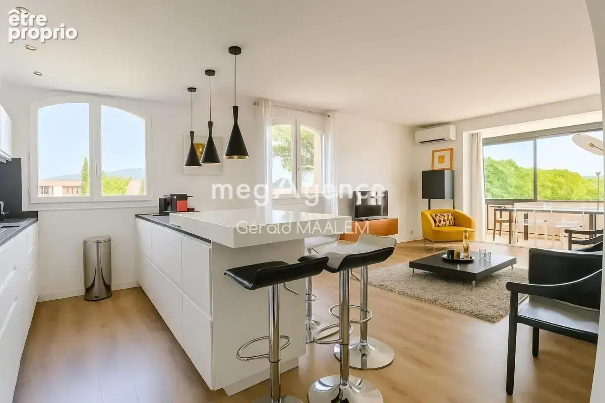Appartement de 93m2 aux Marines de Cogolin - photo 2