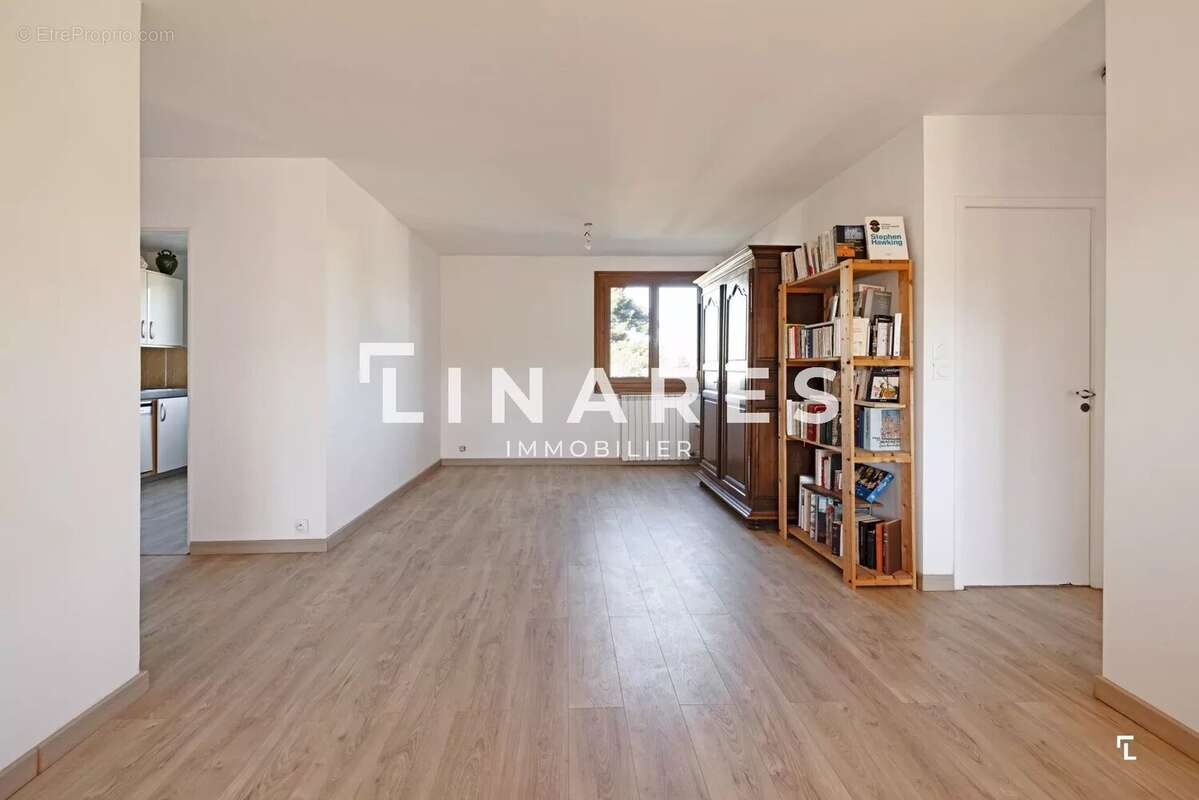 Appartement à MARSEILLE-9E