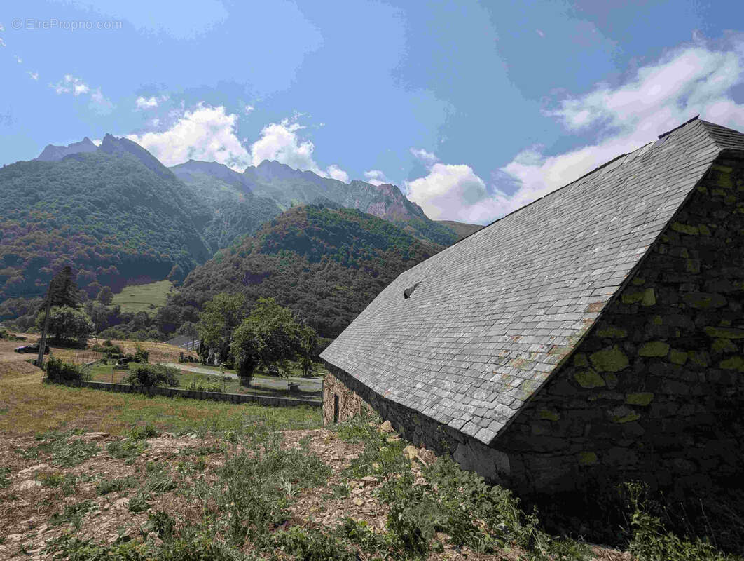 Val d'azun grange a renover - photo 3