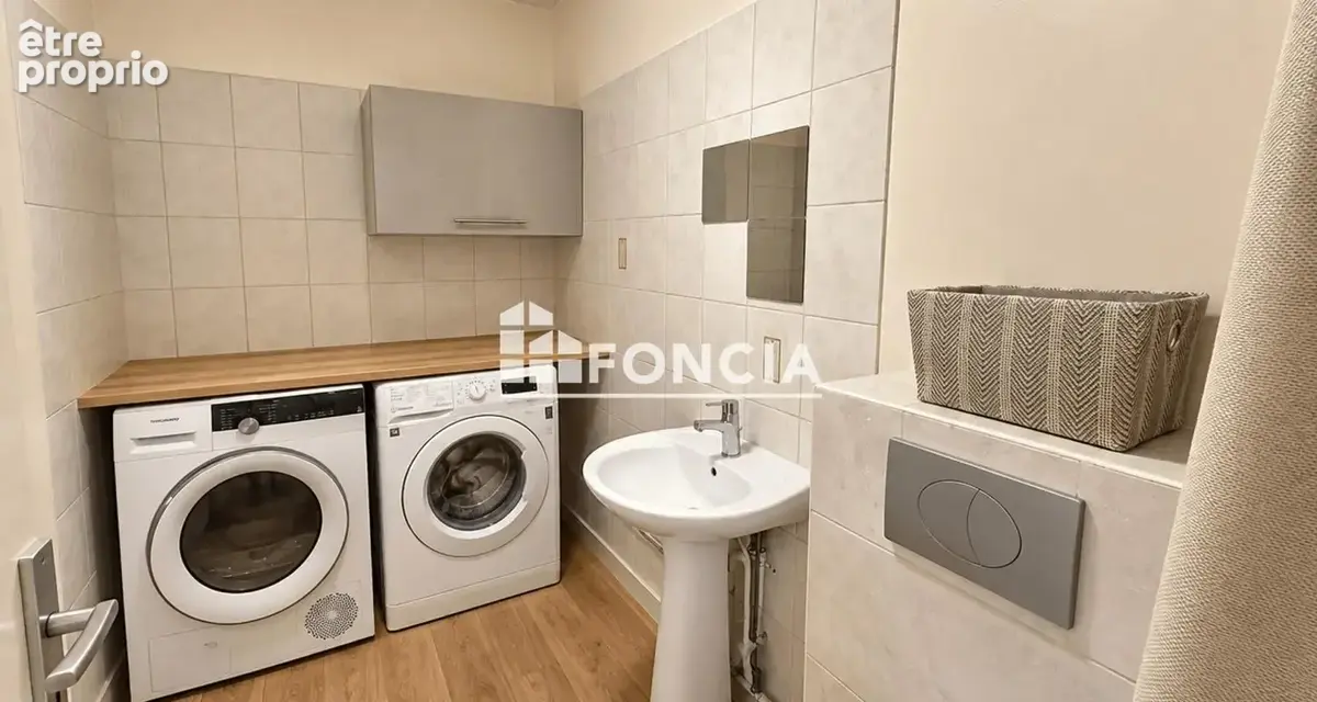 Duplex – 3 chambres – Lumineux – Beaux volumes  – Coeur de ville – Stationnement gratuit - photo 4