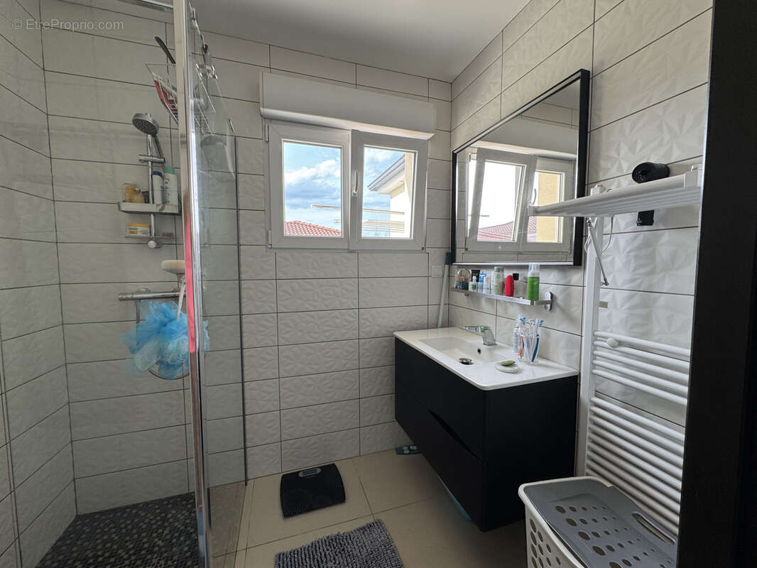 Maison à PONT-DU-CHATEAU