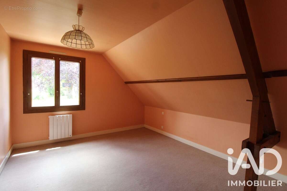 Maison 116 m² à Parigne-Le-Polin  - photo 3