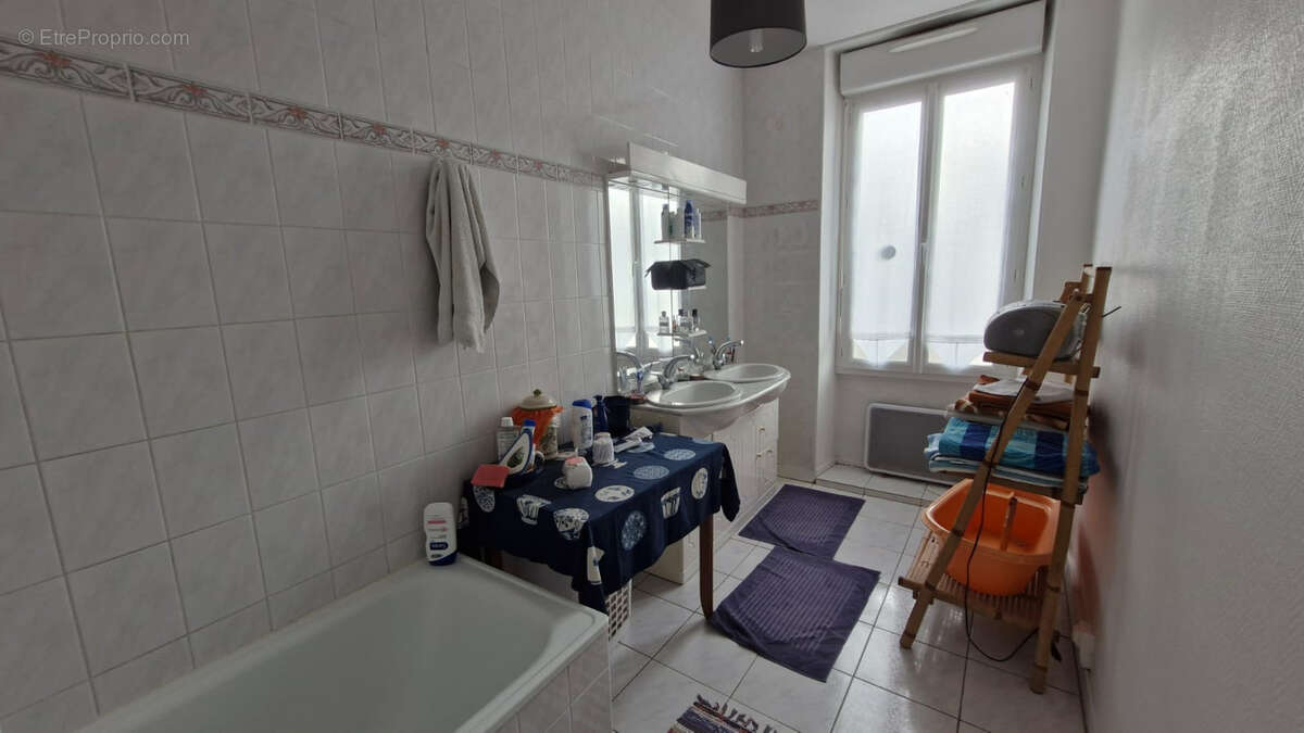 Maison à MORTAGNE-SUR-GIRONDE