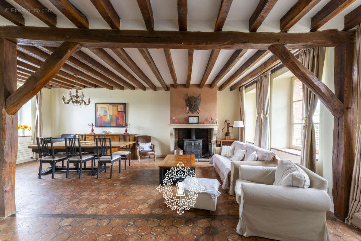 Maison à DONNEMARIE-DONTILLY