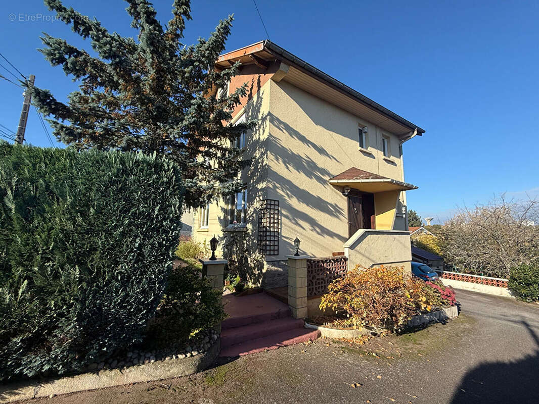 Maison à EPINAL