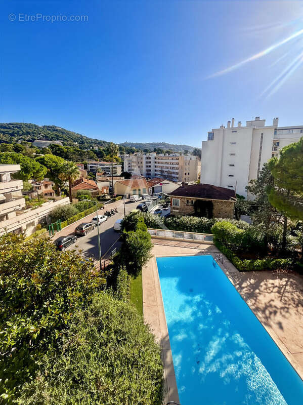 Appartement à LE CANNET