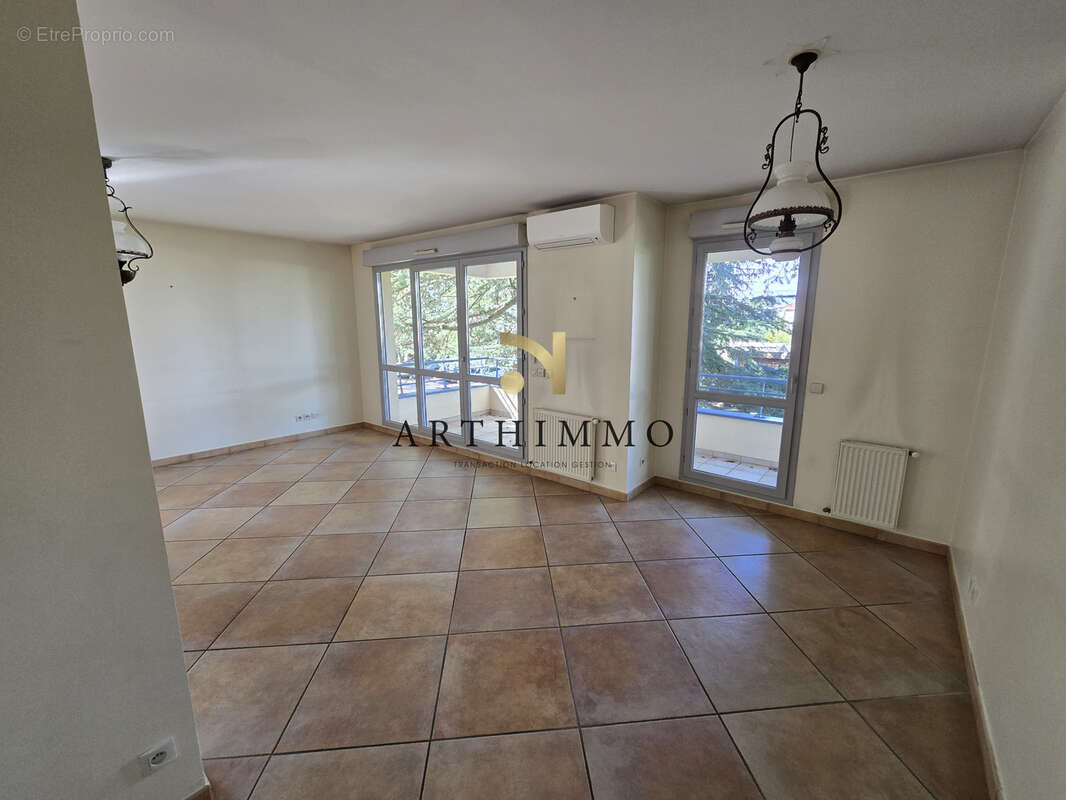 Appartement à ROMANS-SUR-ISERE