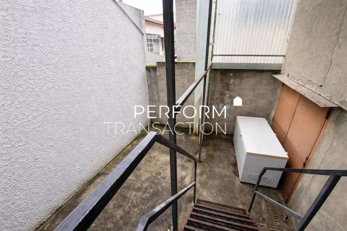 Commerce à CHAMP-SUR-DRAC