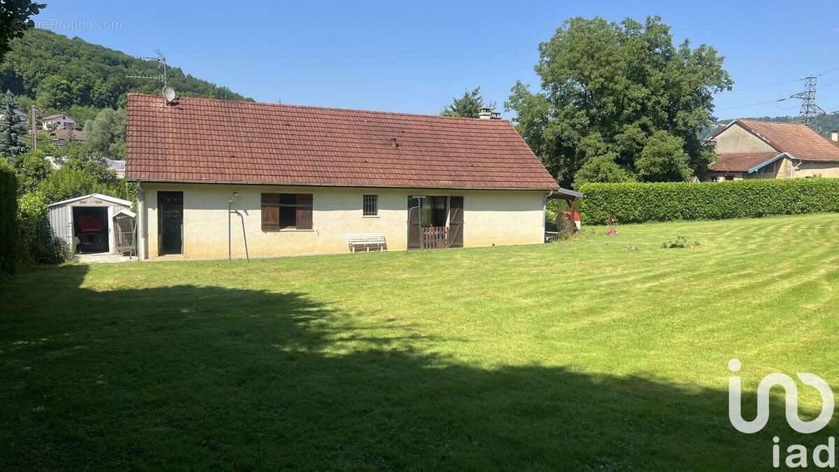 Photo 2 - Maison à PONT-DE-ROIDE