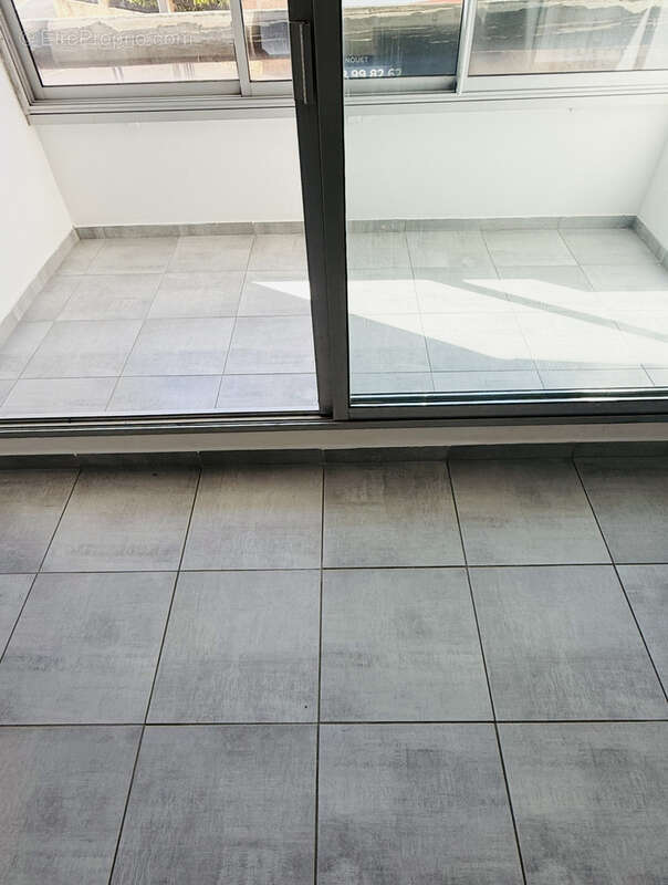 Appartement à LUNEL