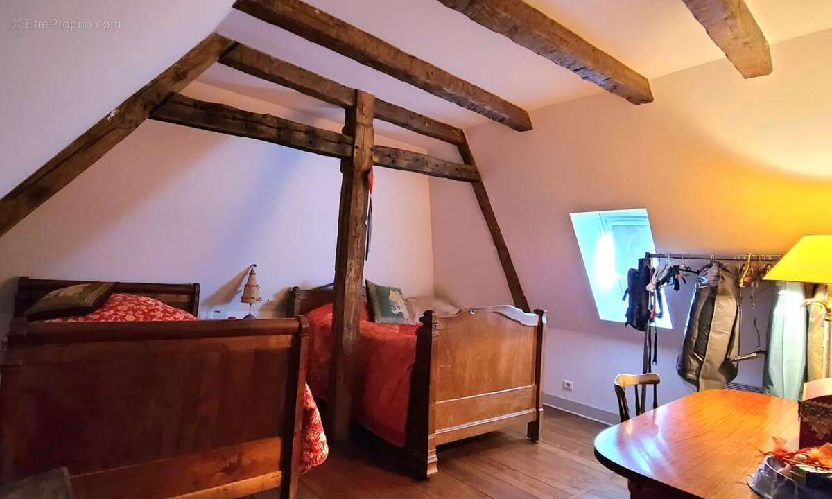 Maison à SAINT-YRIEIX-LA-PERCHE