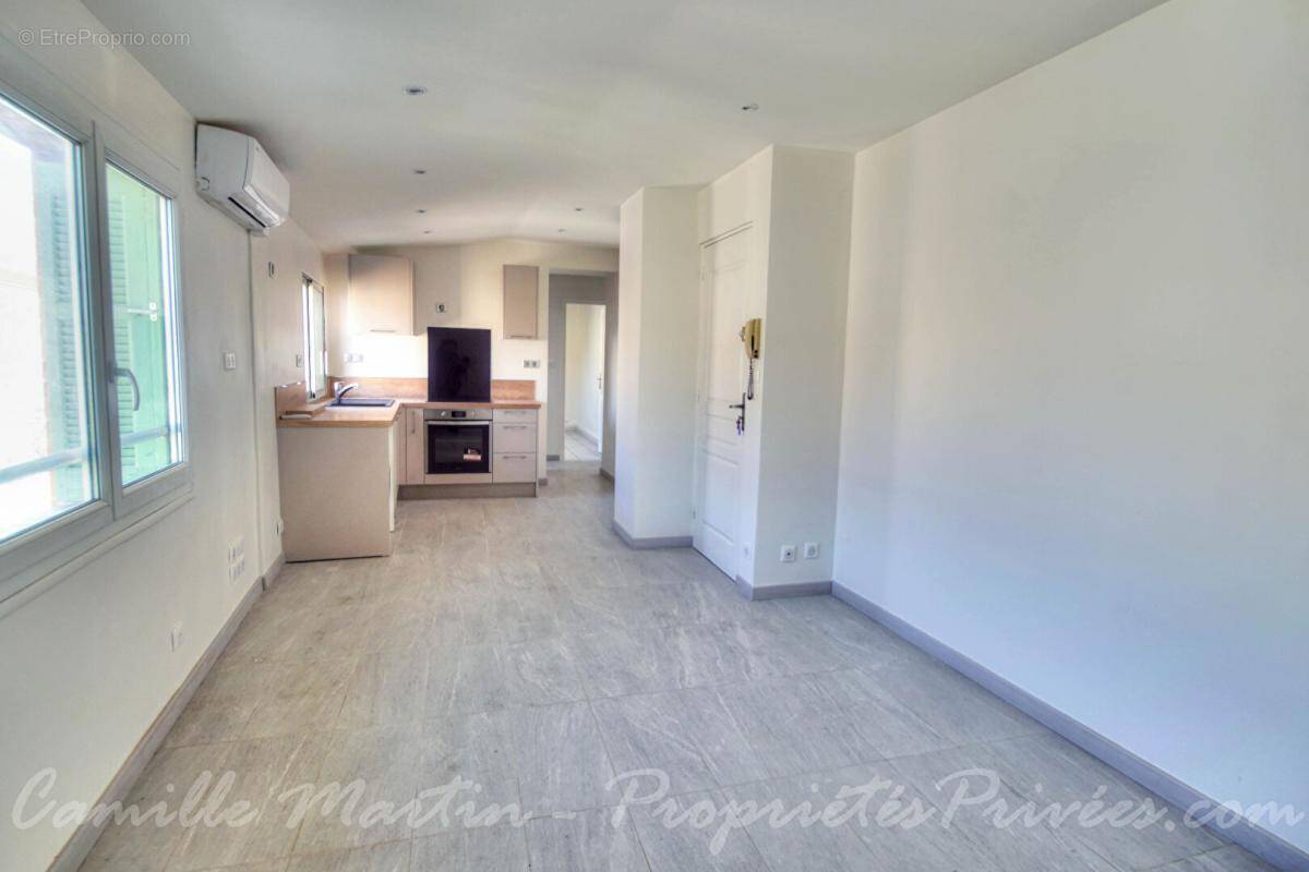 Appartement à SAINT-RAPHAEL