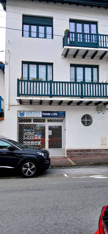 Commerce à SAINT-JEAN-DE-LUZ