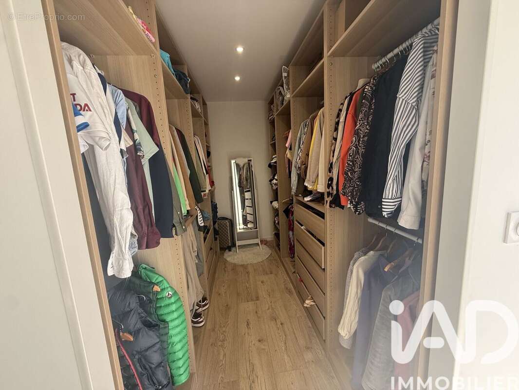 Maison 171 m² à Horgues  - photo 8