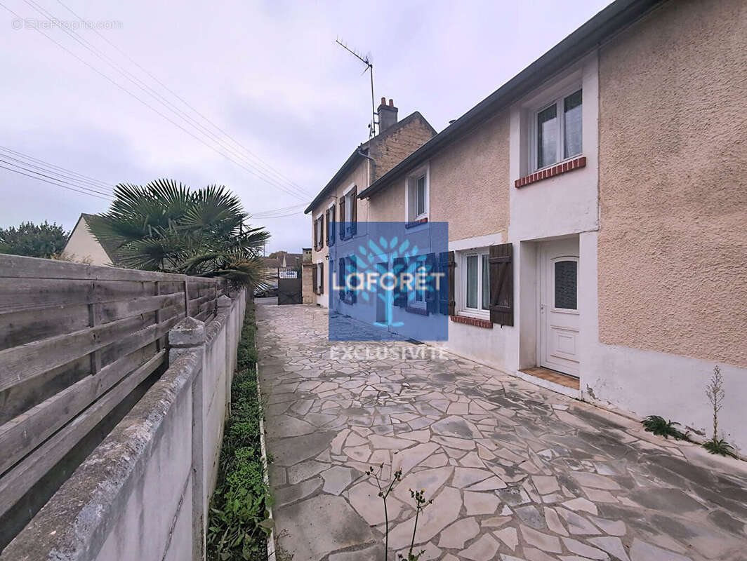 Maison à SAINT-OUEN-L&#039;AUMONE