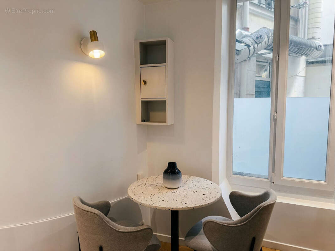 Appartement à PARIS-10E
