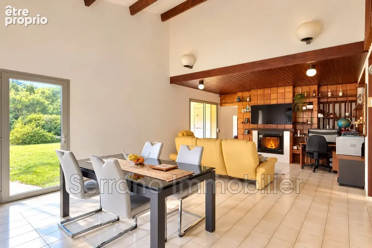 Maison 6 pièces 171 m² à vendre à Bagnols-Sur-Ceze (30200) - photo 2