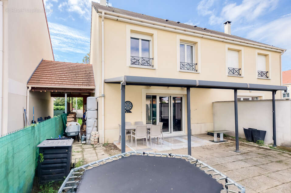 Maison à MORMANT