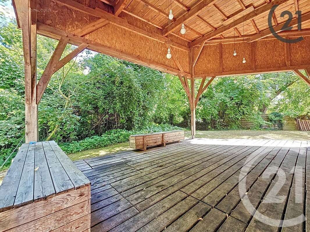 Maison à PONT-SAINTE-MARIE